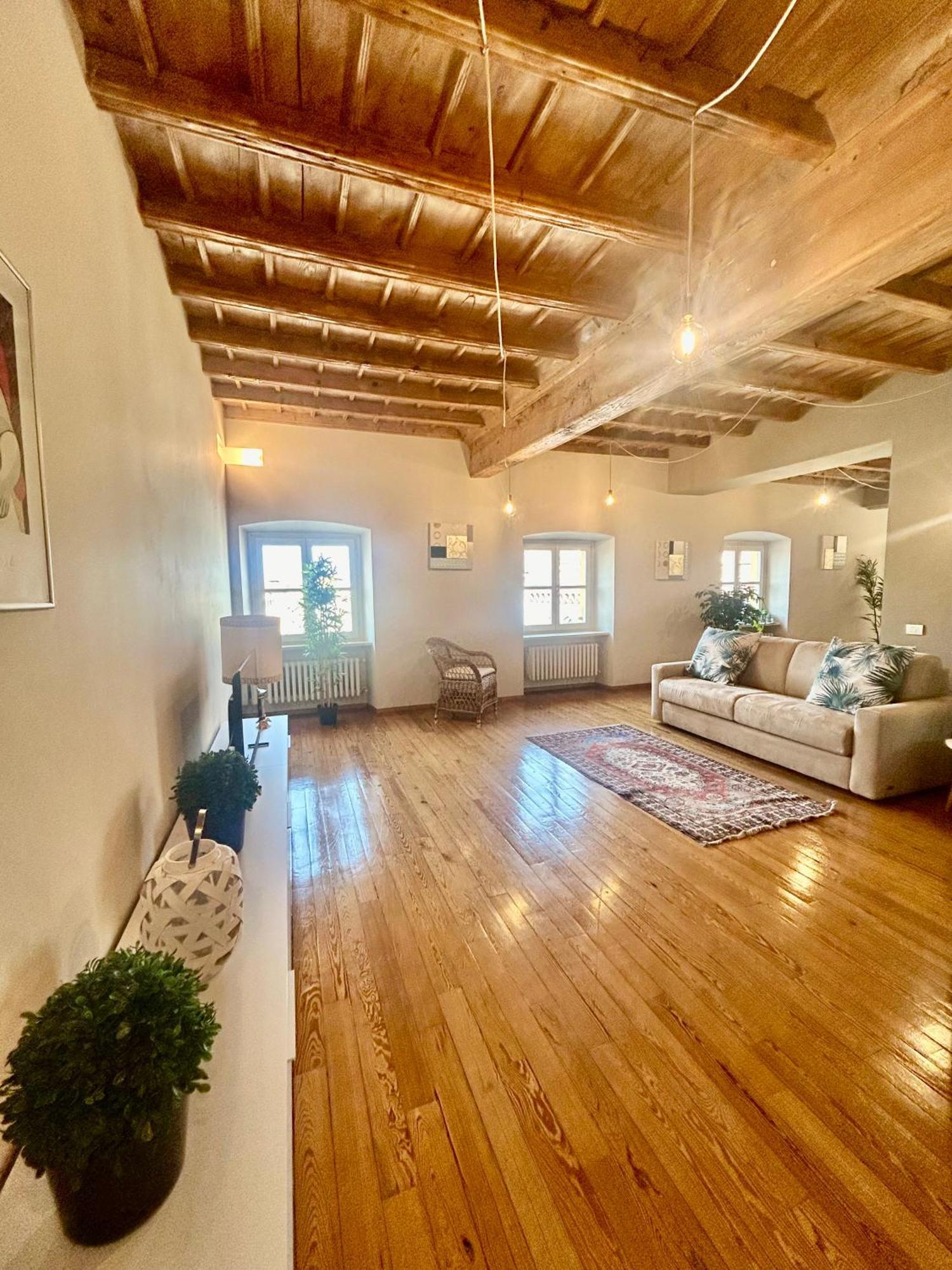 La Coccola Di Cuneo Apartment Bagian luar foto