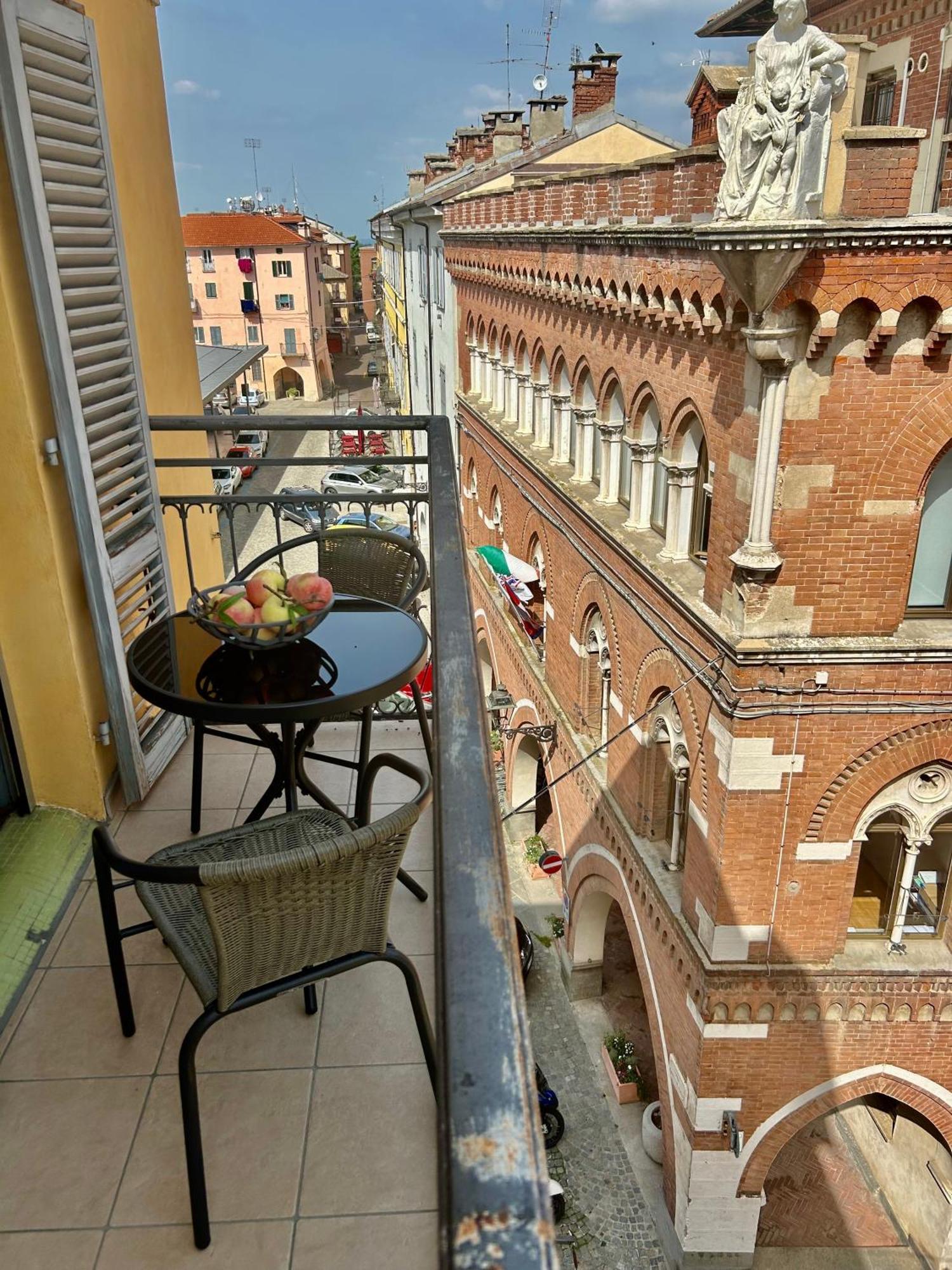 La Coccola Di Cuneo Apartment Bagian luar foto